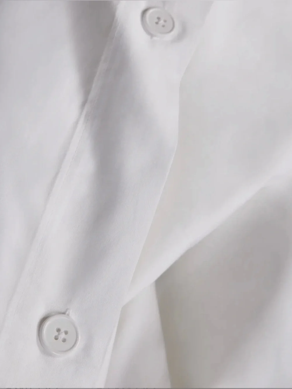 Quince Organic Crisp Percale Duvet Cover in White size Queen